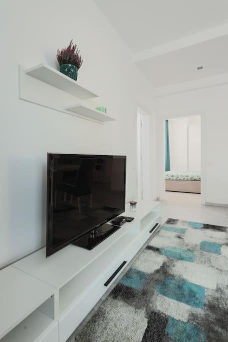 Ambassador Apartment 巴亚马雷 外观 照片